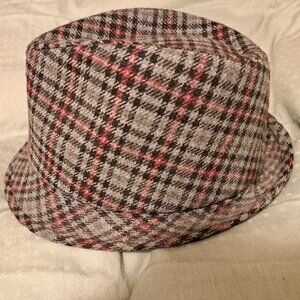 Smart plaid hat - gray & black with red - small